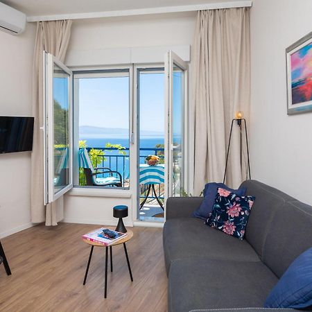Caleta Seaview Suites II - Pool & Jacuzzi ロクヴァ・ロゴズニツァ エクステリア 写真