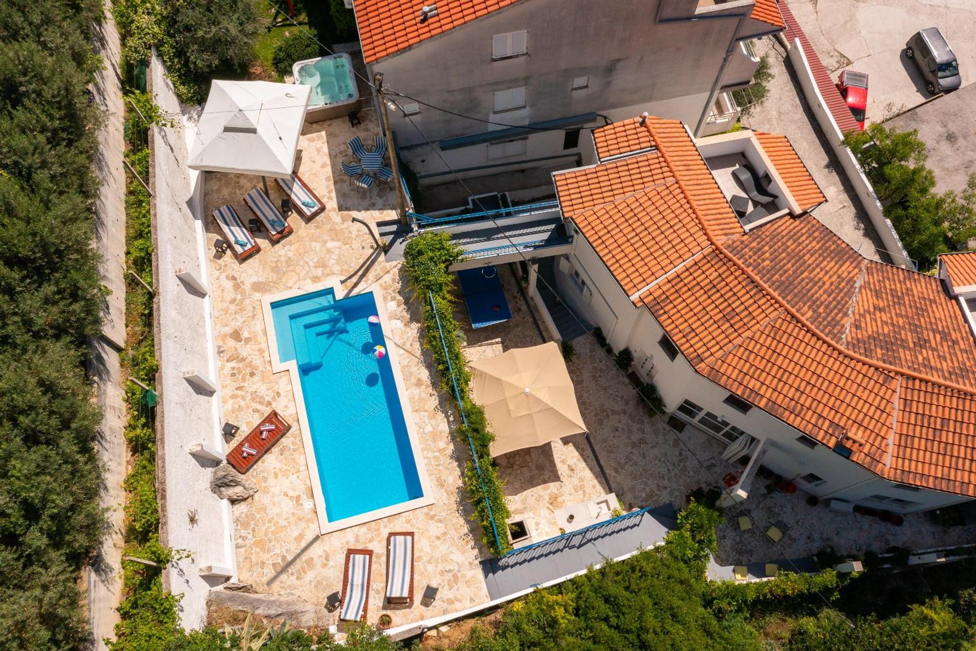 Caleta Seaview Suites II - Pool & Jacuzzi ロクヴァ・ロゴズニツァ エクステリア 写真