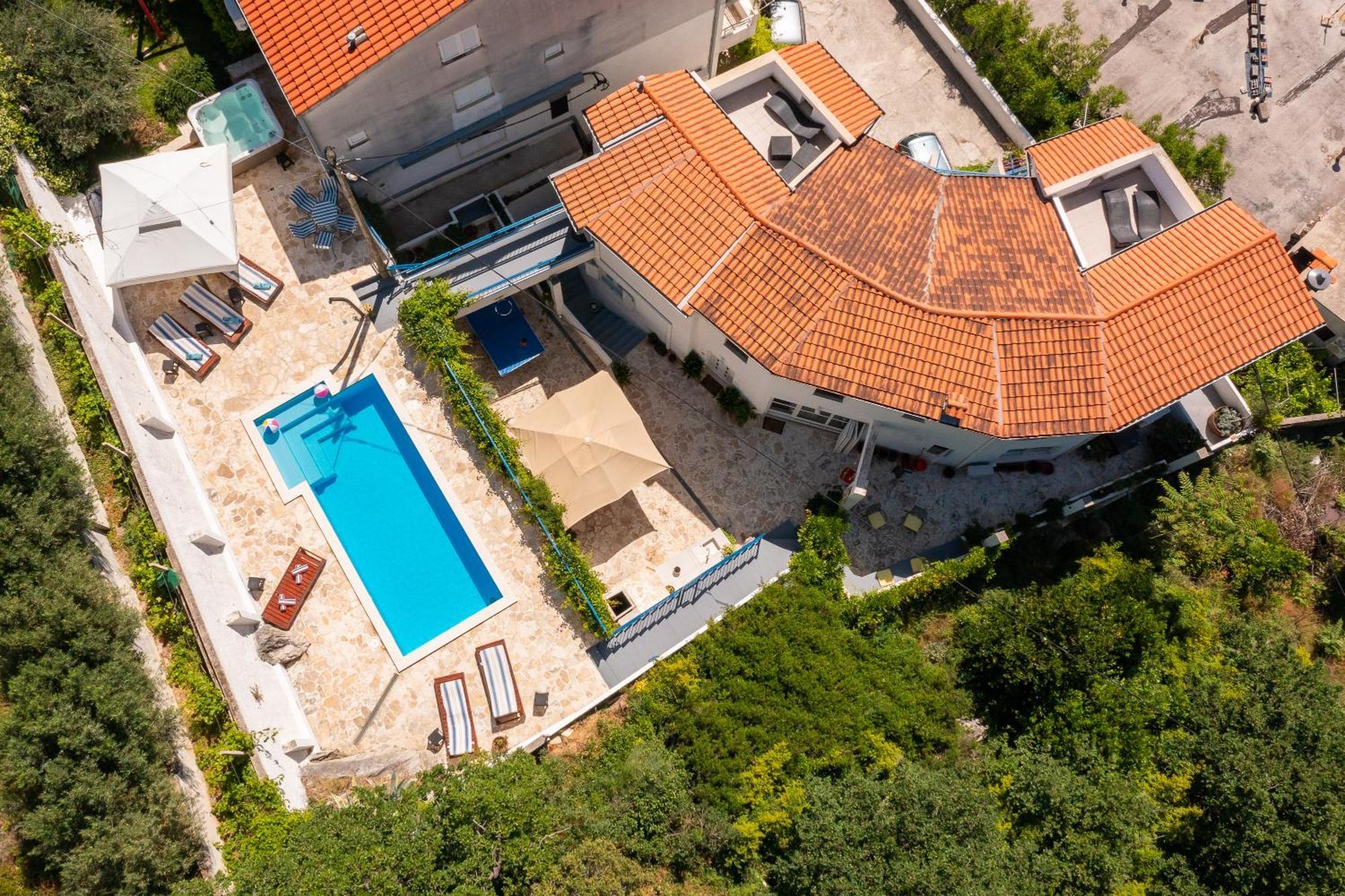 Caleta Seaview Suites II - Pool & Jacuzzi ロクヴァ・ロゴズニツァ エクステリア 写真