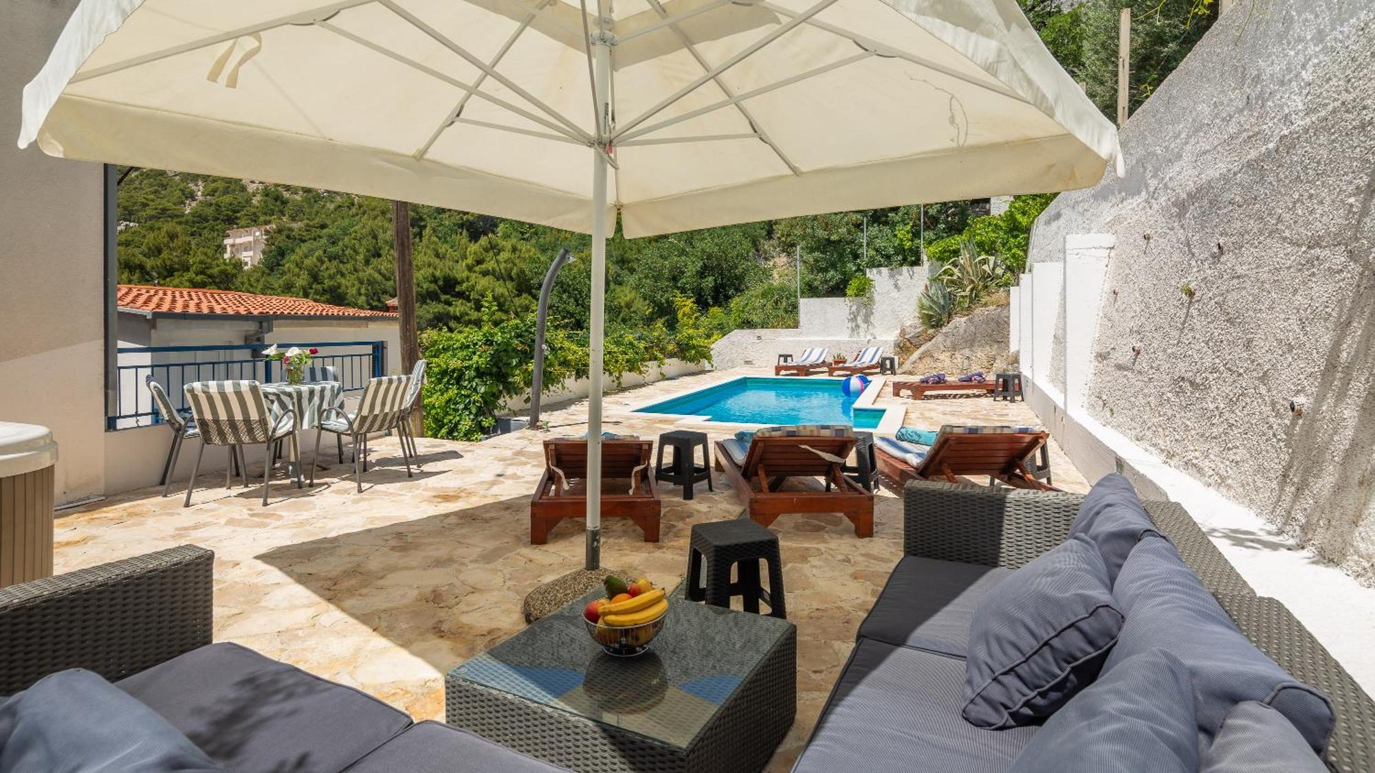 Caleta Seaview Suites II - Pool & Jacuzzi ロクヴァ・ロゴズニツァ エクステリア 写真